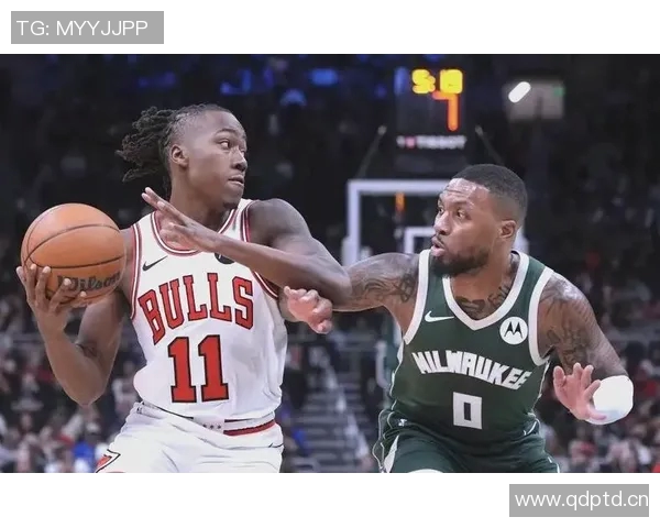 字母哥第三节神勇发挥，单节9分8板3助助雄鹿领先公牛