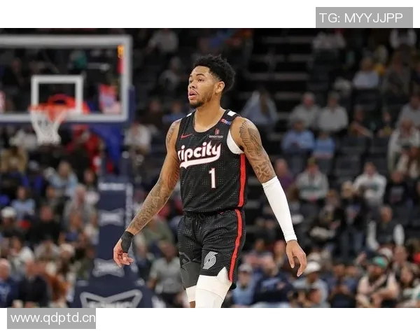 安芬尼·西蒙斯:进攻担子加重时疲惫会来得更快 但很享受这过程